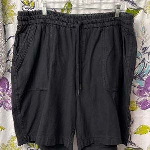 EUC sz 20 Athleta Farallon Bermuda Short - French Terry Rinsed Black